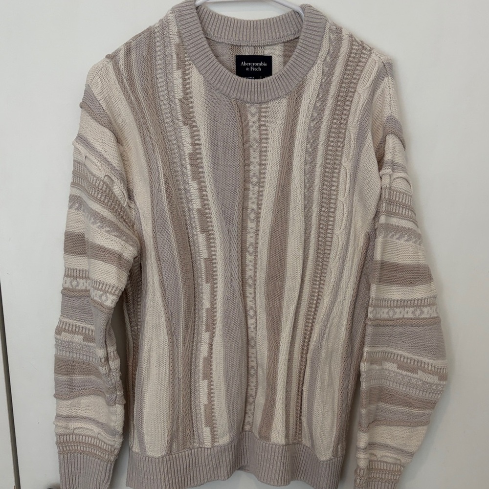 Abercrombie Men's Cream and Tan Sweater